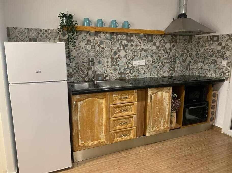 Apartamentos Terra Y Onix Zona Centro Elda Eksteriør billede